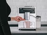 Melitta Caffeo CI E 970-101, Kaffeevollautomat, One-Touch-Funktion, LCD-Display, Milchbehälter, Silber - 3